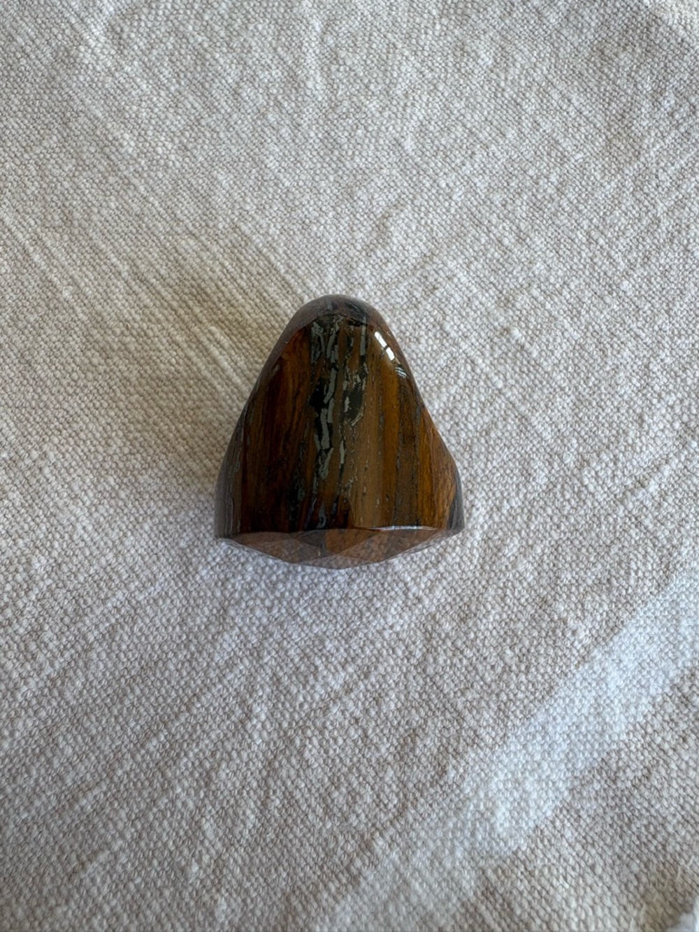 Polished Brown Resin Dome Ring - Picture 7 of 8